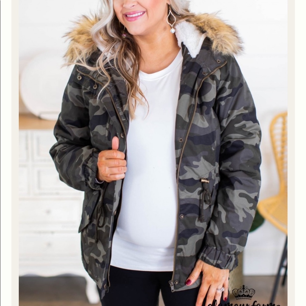 Camo hooded jacket 2x
